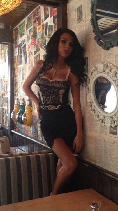 Daniela Crudu, pictorial in restaurant