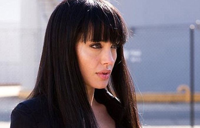 Angelina Jolie, in rolul agentului CIA Evelyn Salt