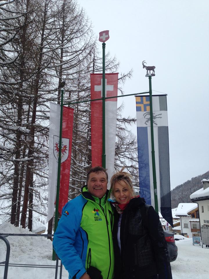 In timp ce Florentina si iubitul ei se distreaza in strainatate, sefii ei de la Bucuresti fac cartile pentru grila de primavara