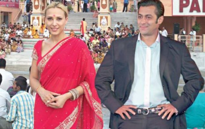 Iulia si Salman se vor intalni la Bollywood, la filmarile musical-ului 