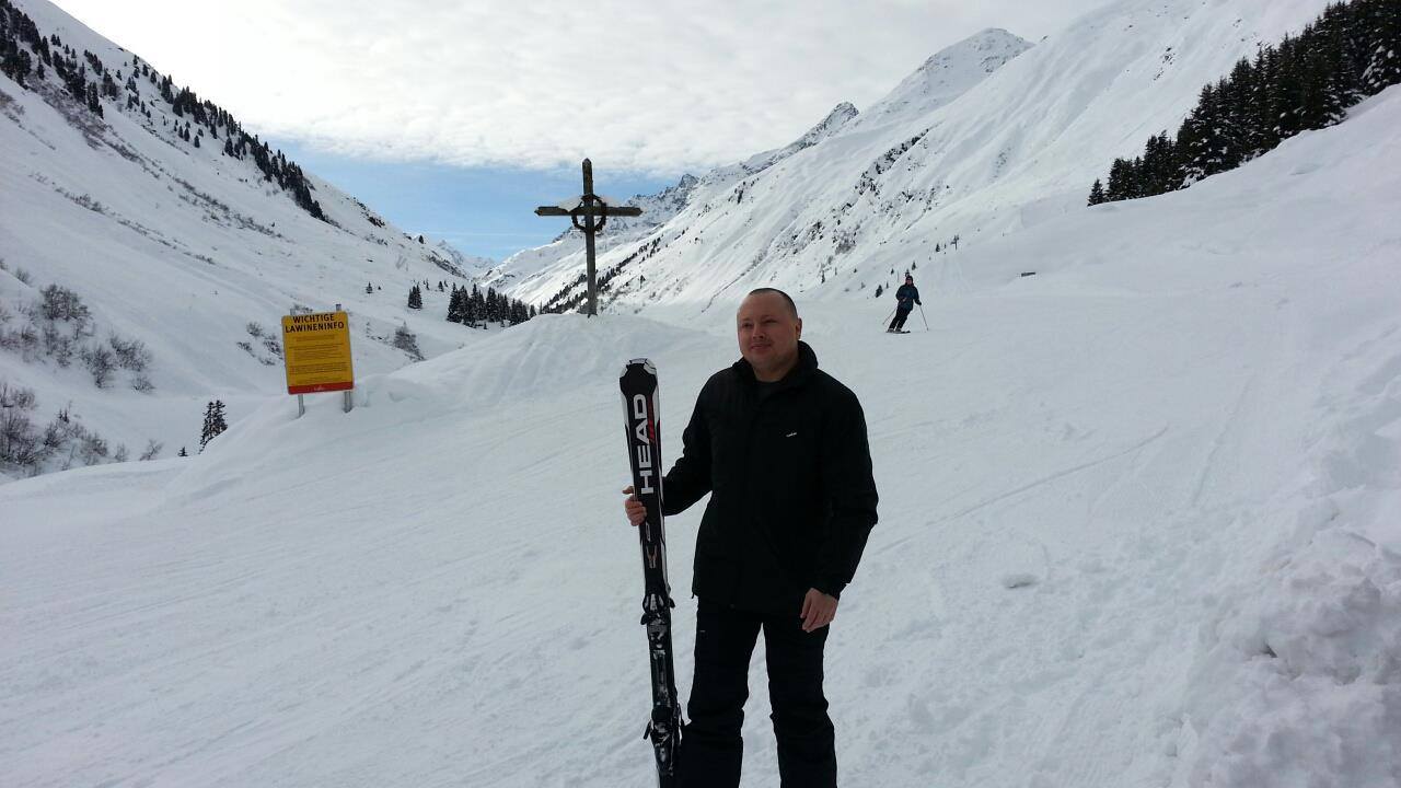 Vlad este de nerecunoscut si s-a ingrasat