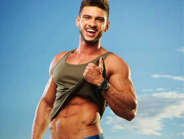 Dorian isi aminteste cu umor de primul sarut, dar si de prima noapte de dragoste