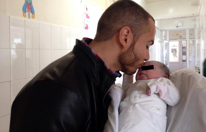 Sonny Flame, alaturi de fetita lui