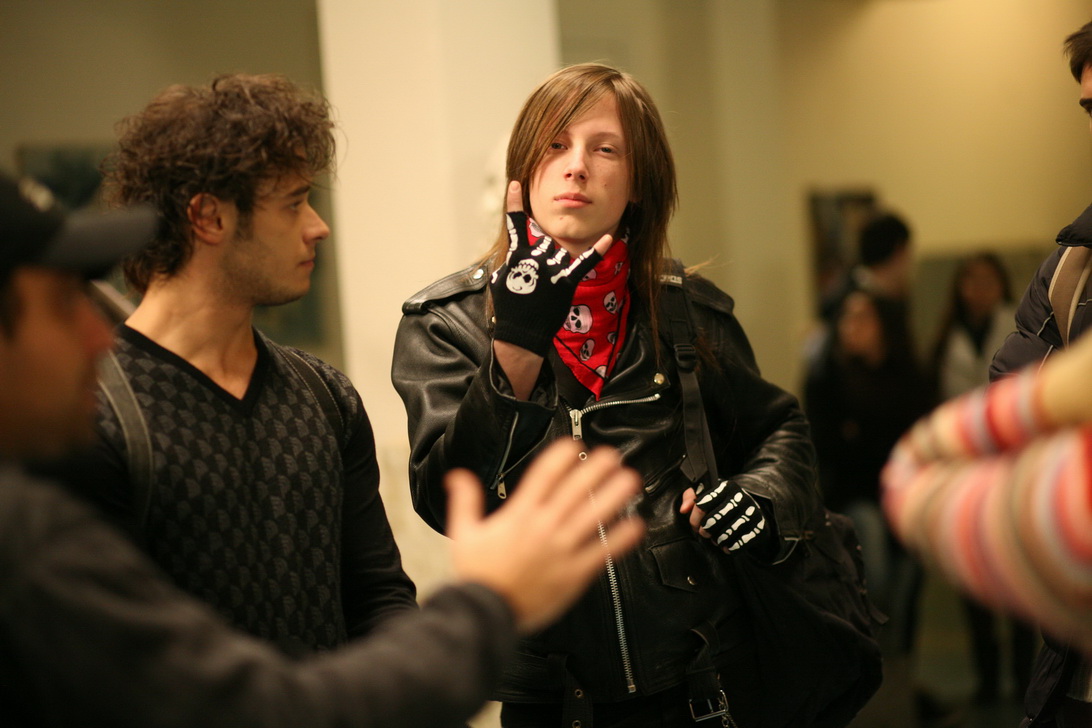 Tobosarul, intr-o secventa jucata alaturi de colegii din LaLa Band sursa: PRO TV