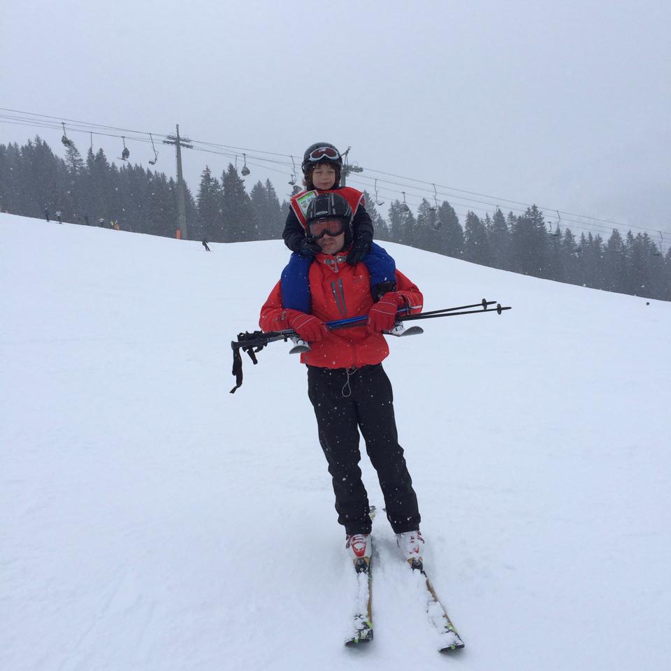 Soltul vedetei tv locuieste si munceste in Germania