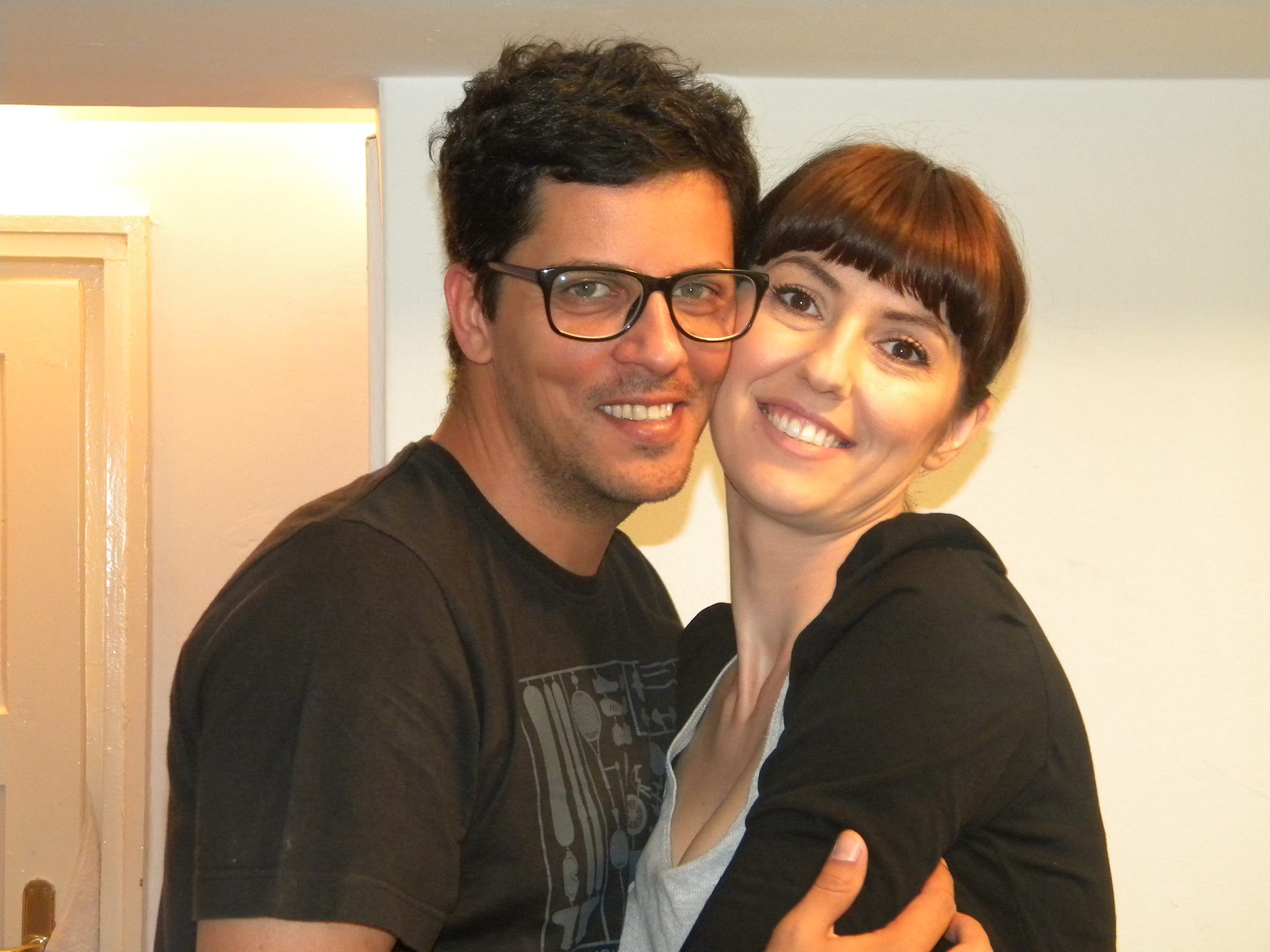 Lucian este casatorit si are si un copil