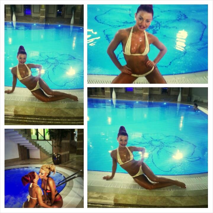 Intr-una din poze, Ana Maria si Loredana se saruta