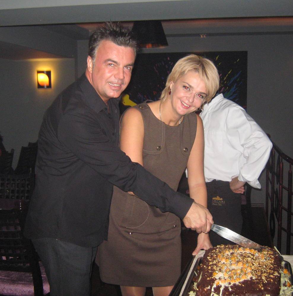 Adrian Enache sustine un turneu in Las Vegas, iar Iuliana ar fi plecat dupa el