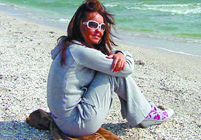 Oana era cu 6 ani mai mare, semn ca lui Dani ii placeau de atunci femeile mature