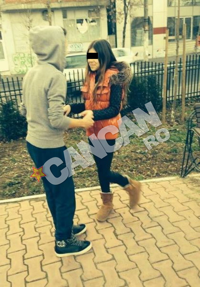 Vanessa nu se mai fereste sa-si arate dragostea fata de colegul ei