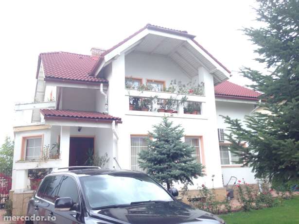 Andreea Podarescu isi vinde casa din cartierul Aviatiei