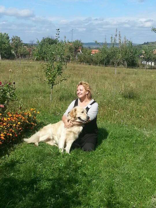 Cel mai bun prieten al Mihaelei este Gore, cainele ei, care ii sta alaturi de sapte ani sursa: arhiva personala