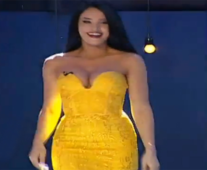 Asa a aparut Adelina in platoul emisiunii ei