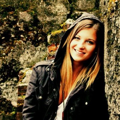 Ana a mostenit zambetul mamei sale