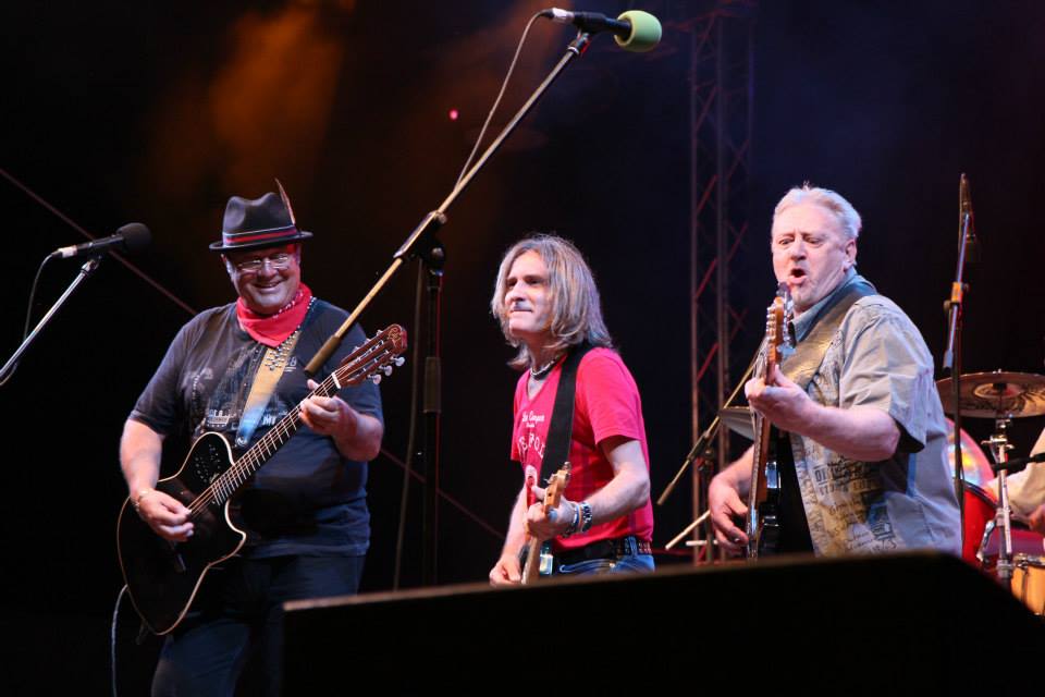 Baniciu, pe scena alaturi de o parte din Pasarea Rock sursa: Brandusa Balan