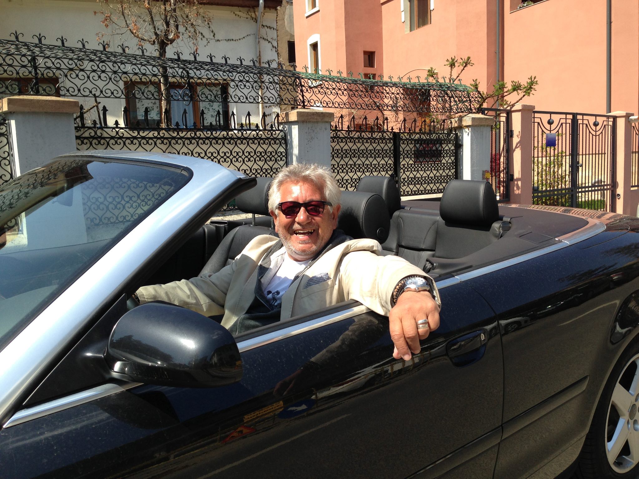 Ovidiu Lipan Tandarica se bucura din plin de viata si traieste fiecare clipa la intensitate maxima sursa: Facebook