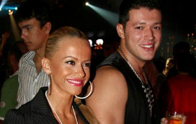 Victor are acum cale libera sa se intoarca in bratele Andei