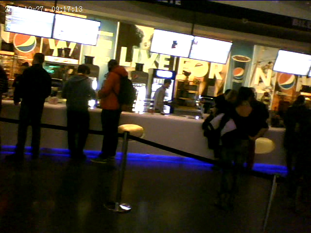 Cabral cumpara bilete la film