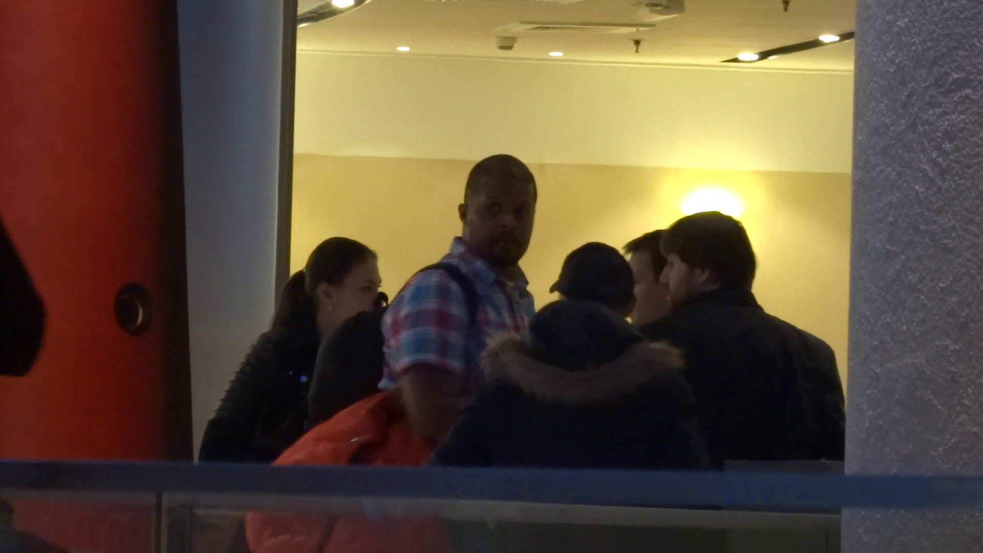 Cabral a iesit la mall cu sotia si un grup de prieteni