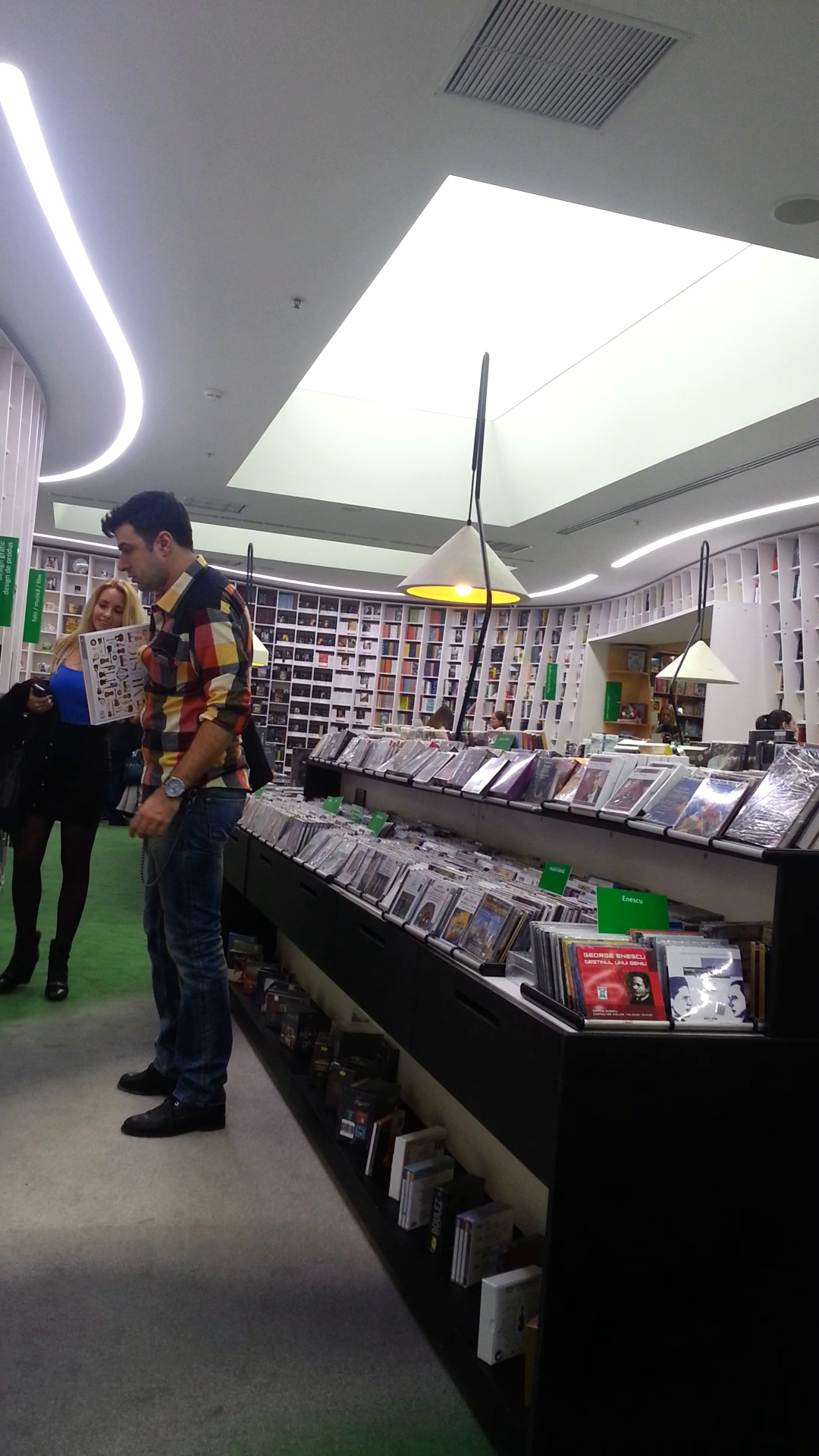 Cornel Ilie si iubita