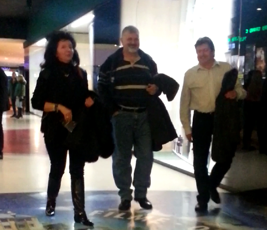 Dorel Onaca a iesit la mall cu prietenii