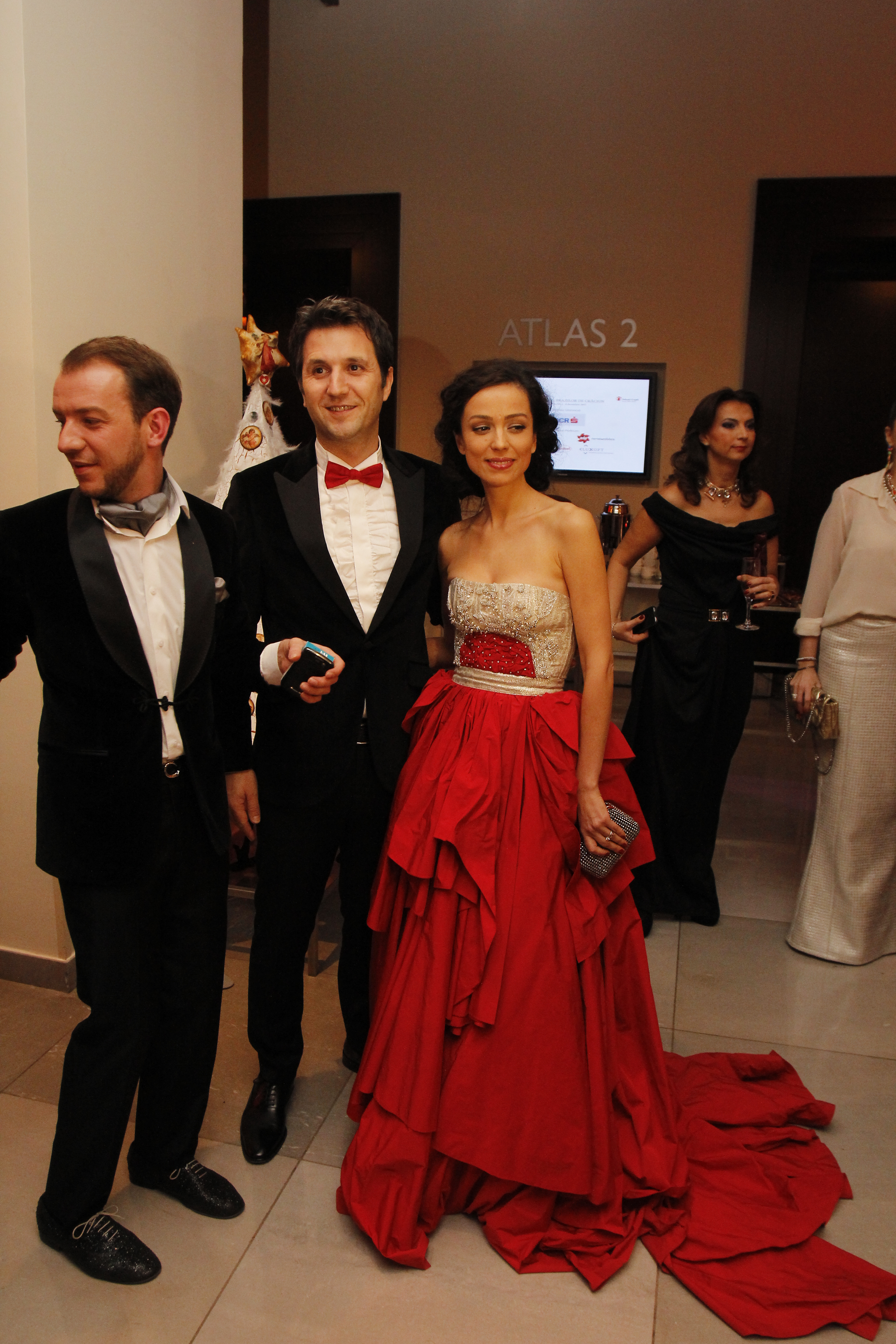 Andi Moisescu si sotia sa, Olivia Steer formeaza unul dintre cele mai frumoase cupluri din Romania