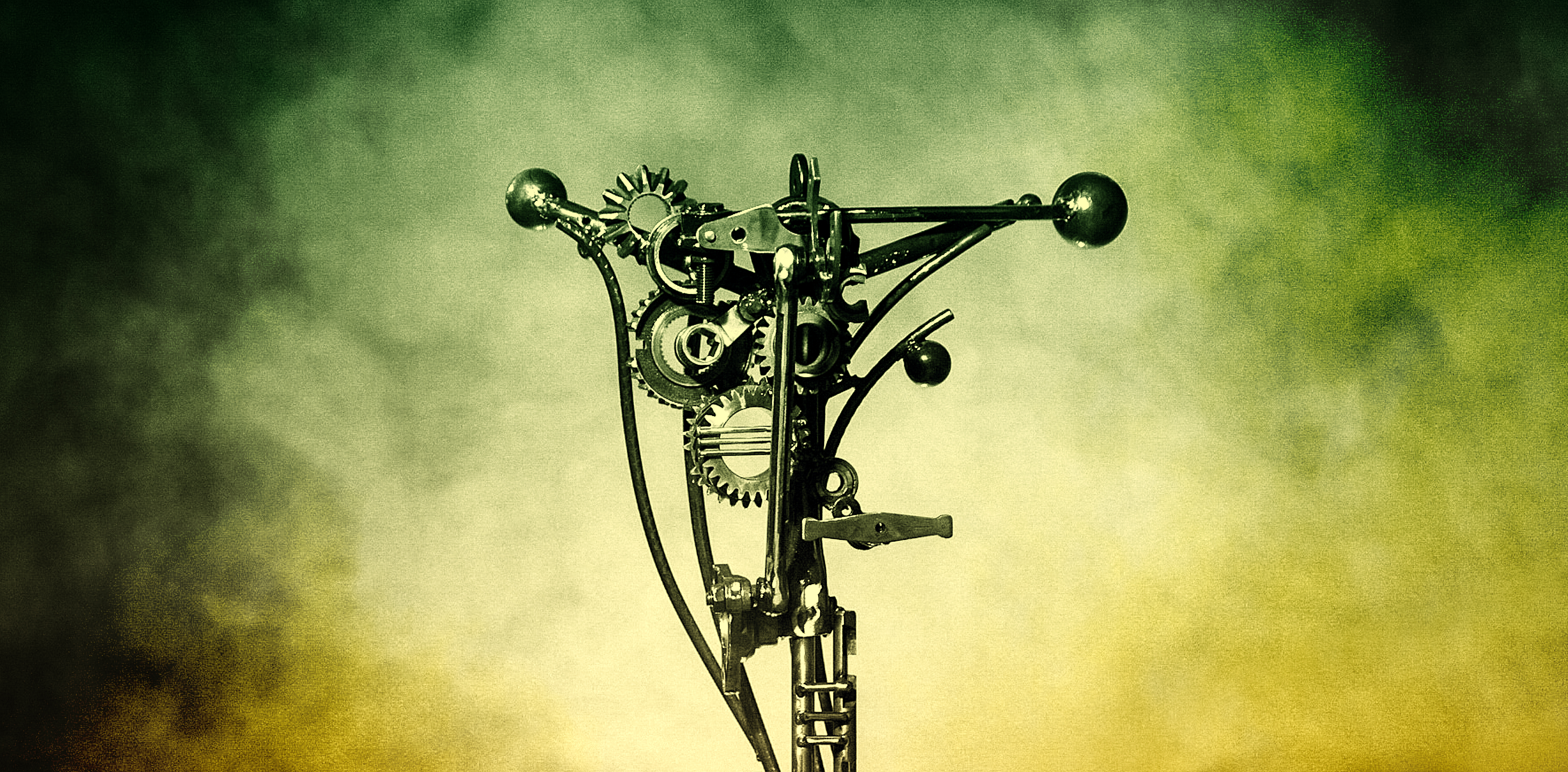 Acesta este stativul pe care Tudor l-a comandat special pentru Eurovision foto: Alex Csiki