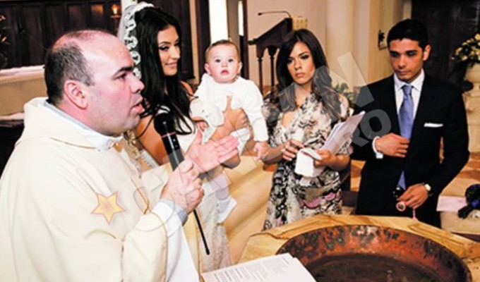 Preotul care i-a cununat pe Antonia si Vincenzo le-a 