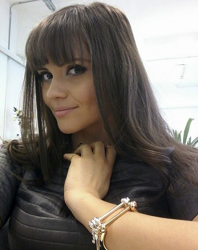 Cristina si-a lasat breton, iar fanii au asaltat-o cu mesaje de felicitare