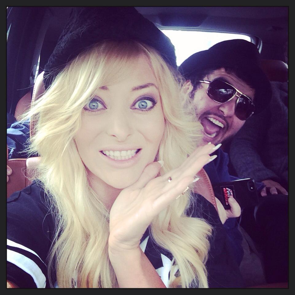 Delia posteaza tot felul de imagini haioase cu ea si apropiatii ei