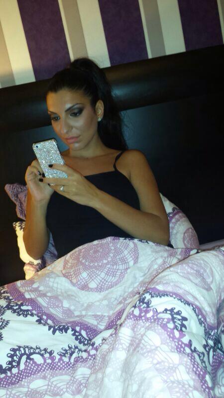 Afacerile parintilor Andreei merg foarte bine