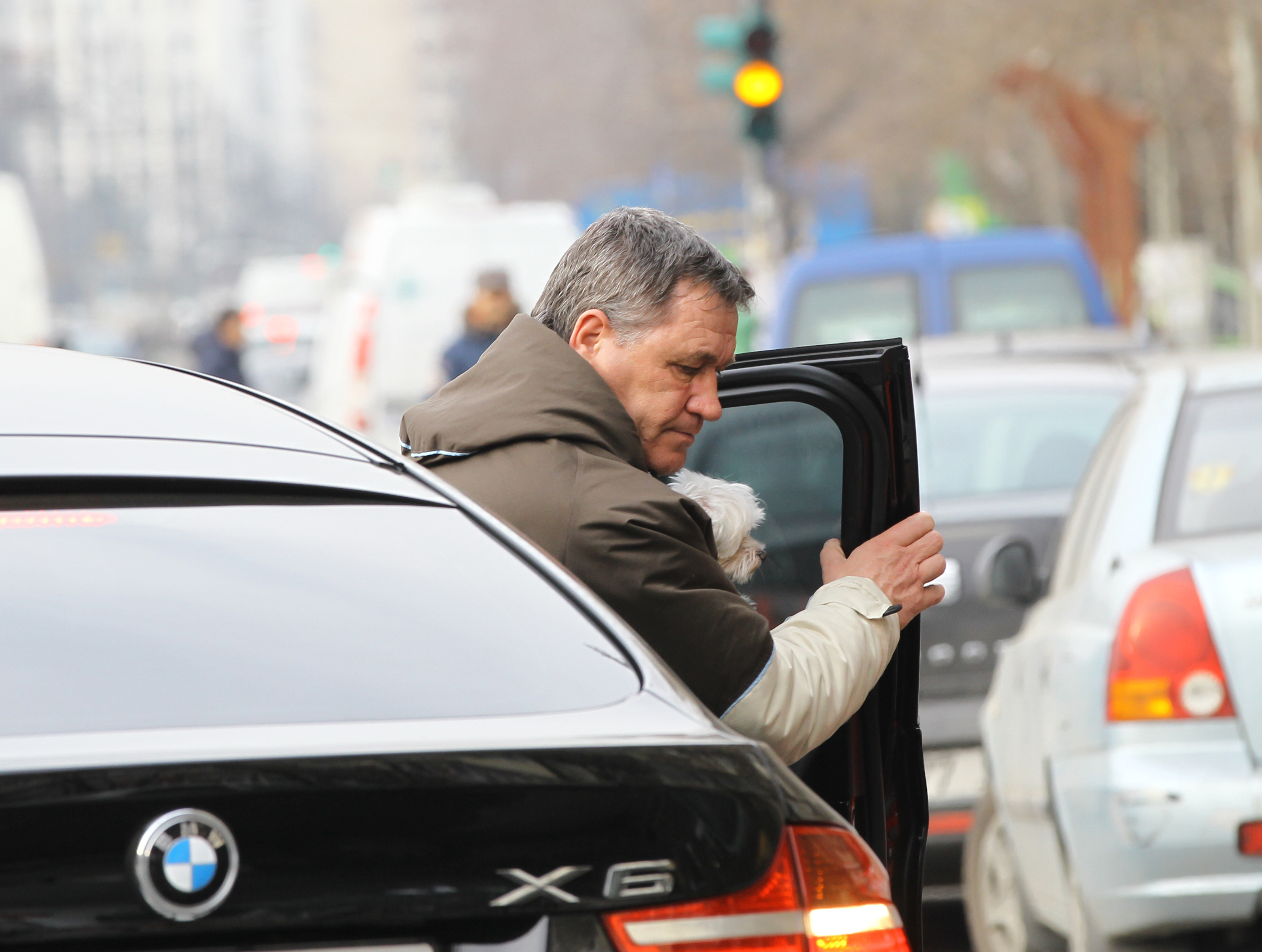 Cei doi au coborat undeva in zona Berceni