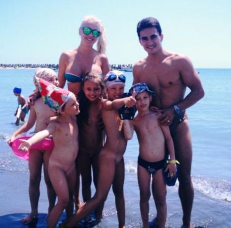 Marian Dragulescu a fost in vacanta cu copiii si fosta nevasta