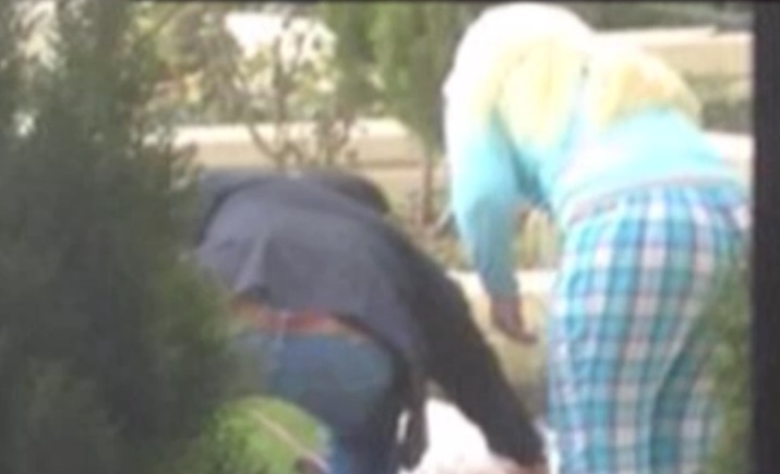 Lena a iesit cu Victor imbracata in pijamale