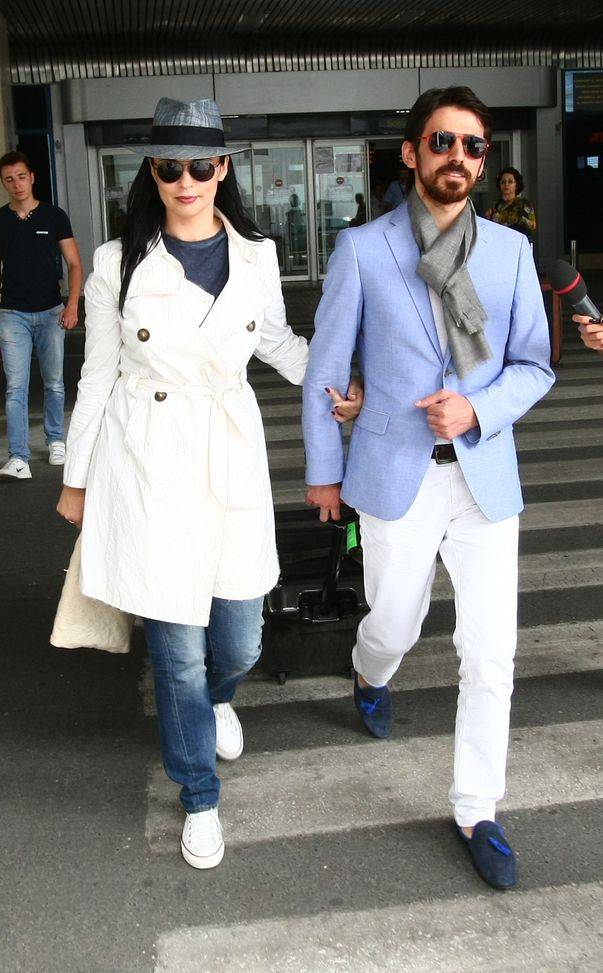 Andreea spune ca a intinerit de cand este cu Tunkay