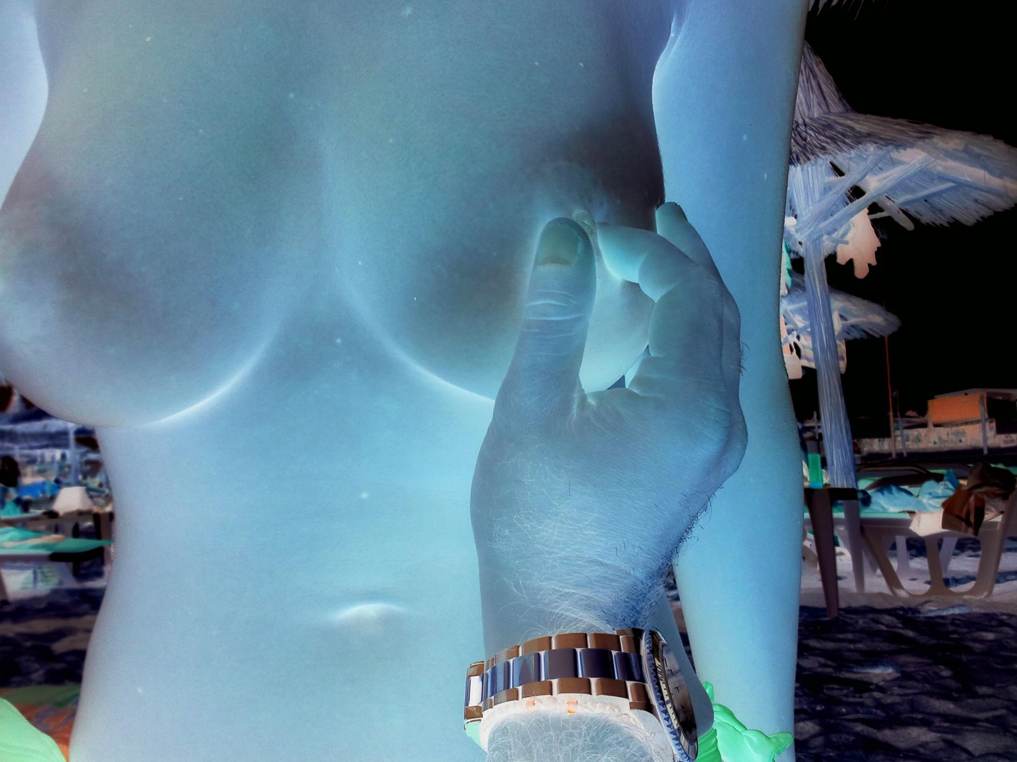 Eliza a pozat dezinhibata