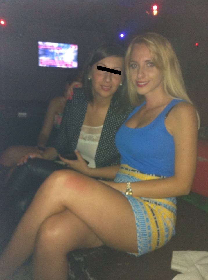 Eliza este absolventa a Facultatii de Drept