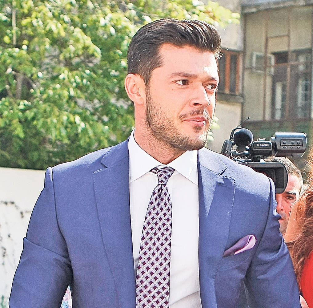 Victor recunoaste ca i-a dus masina Biancai in service