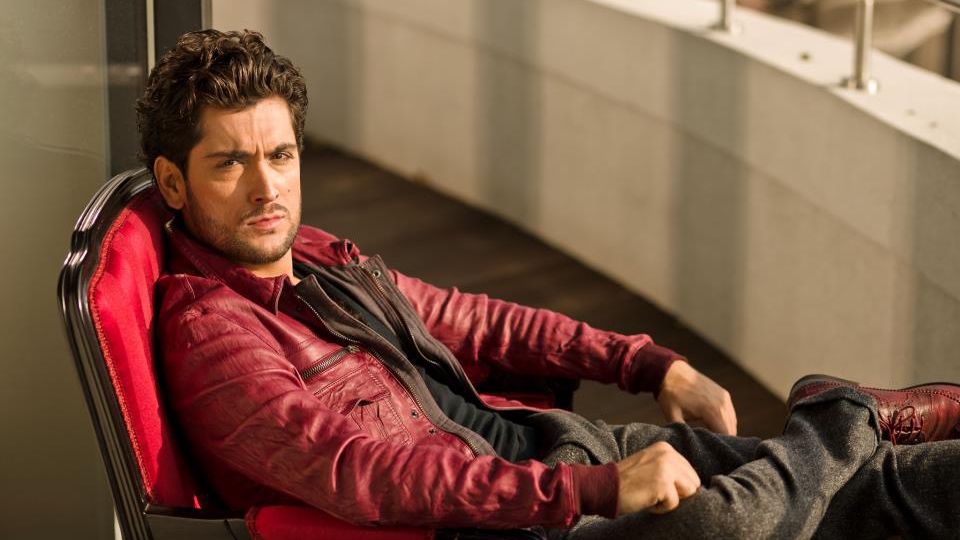 Cezar si-a organizat singur spectacolul din Ploiesti