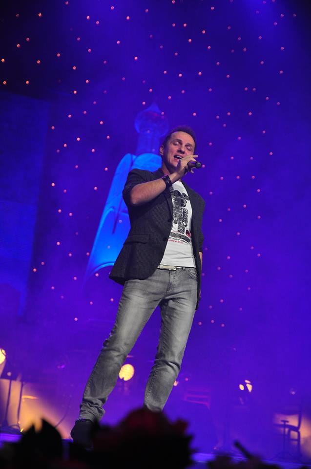 Mihai a participat la Eurovision in 2006, cu piesa 