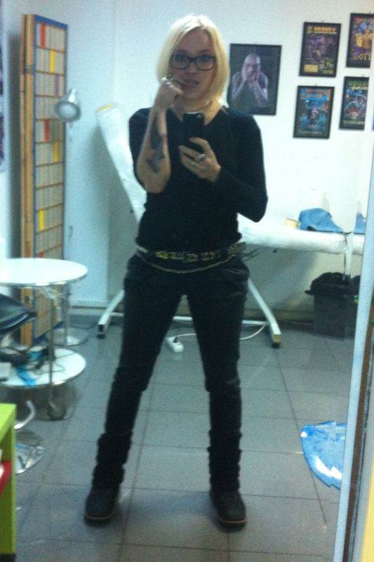 Aura a vrut sa imortalizeze prima parte a tatuajului sau foto: arhiva personala