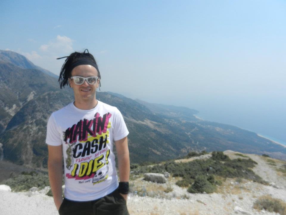 Ovidiu Baciu, alias Naguale, este unul dintre producatorii piesei 