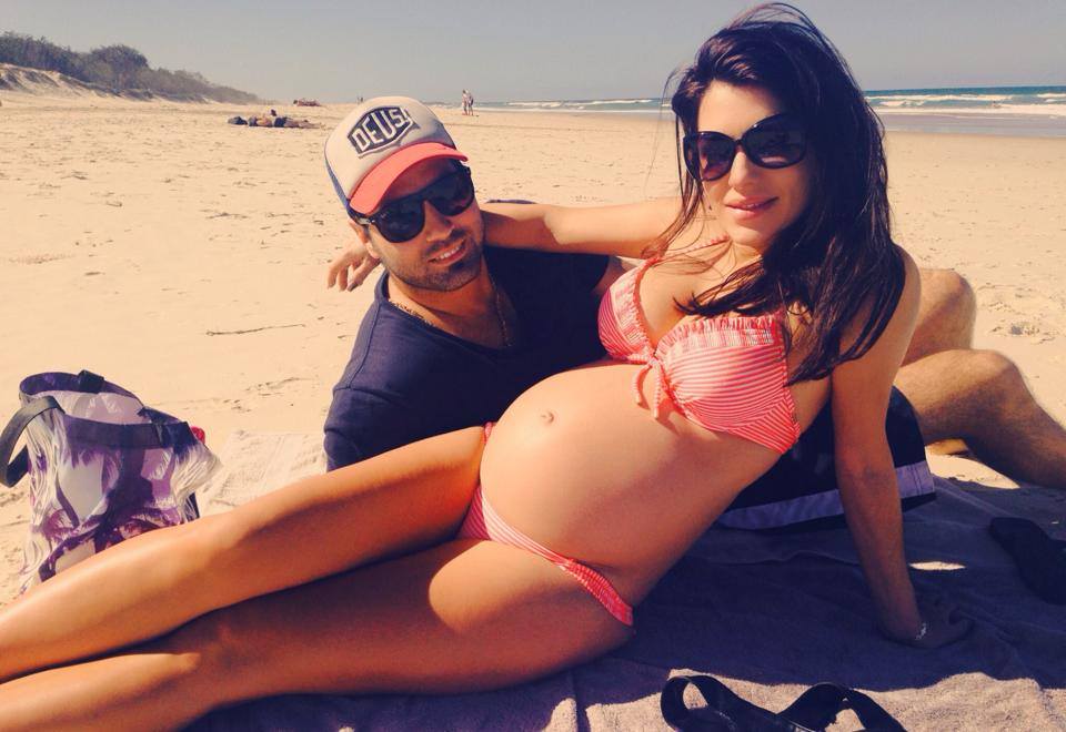 Celia este gravida in sapte luni