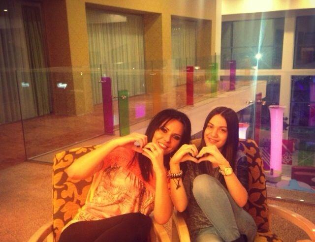 Raluca si Betty petrec destul de mult timp impreuna