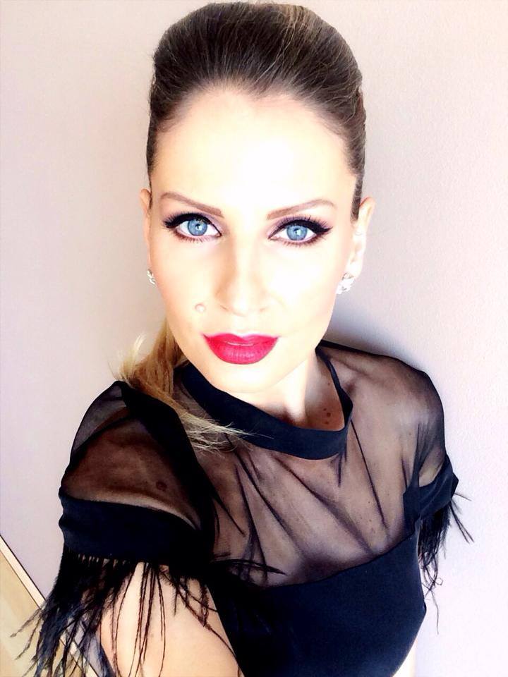 Asa arata Andreea Banica inainte sa isi faca schimbarea de look