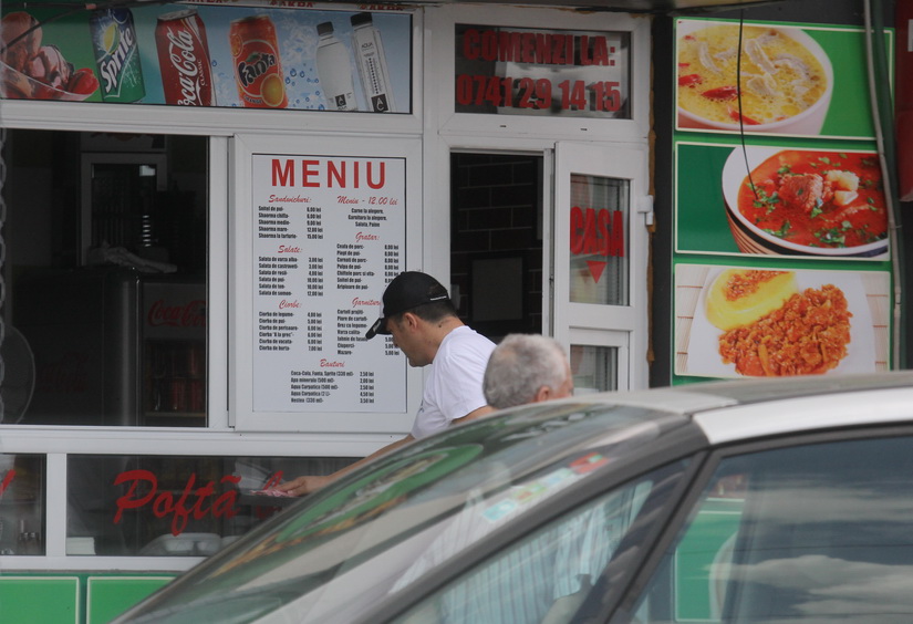 Constantin Iosef servea chiar el la fast-food-ul sau