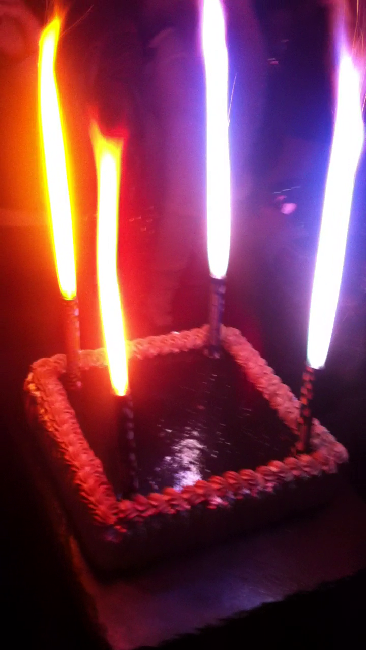 Acesta este tortul pe care l-a primit Bianca, de ziua ei