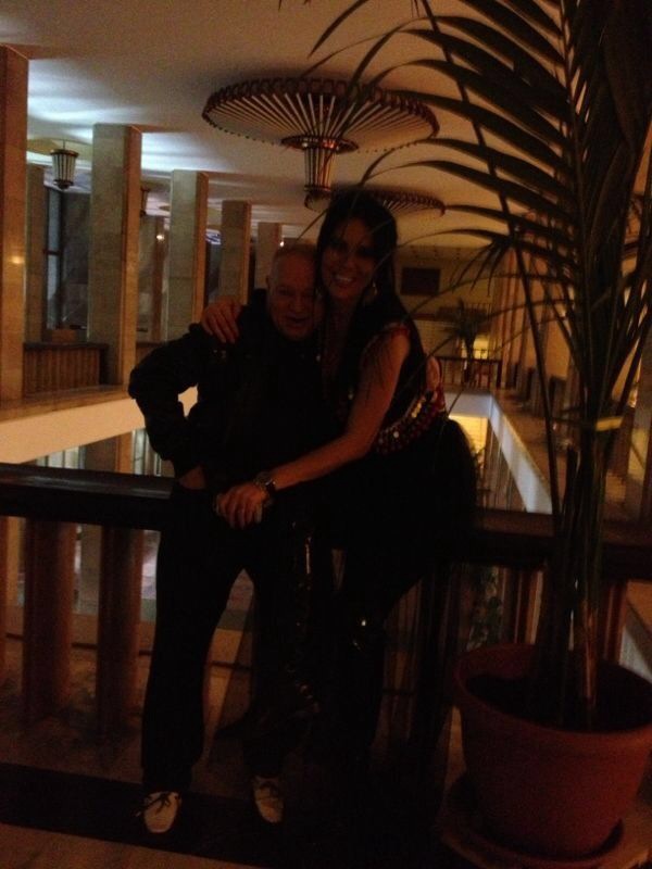 Bruneta l-a cunoscut si pe tatal cantaretului