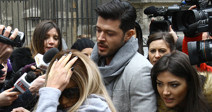 Bianca si Victor au iesit ravasiti, de la notar