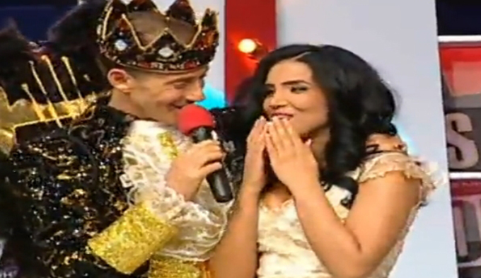 Adelina a rosit toata cand a povestit scena din culise